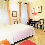 Dimora Garibaldi بيت ضيافة 3*