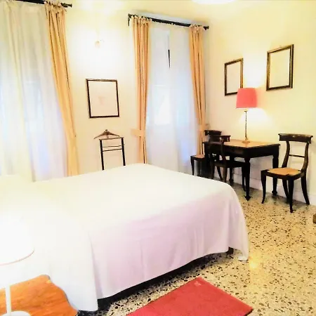 Dimora Garibaldi Pensjonat 3*